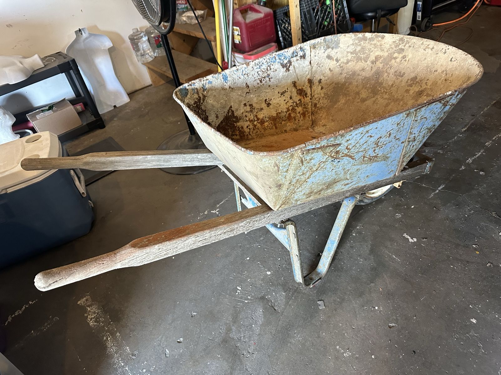 Jackson Wheelbarrow NEEDS NEW WHEEL