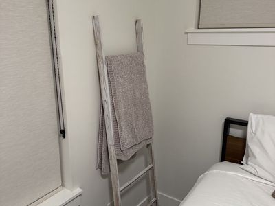 Rustic White Wooden Blanket Ladder for Bedroom or Living Room