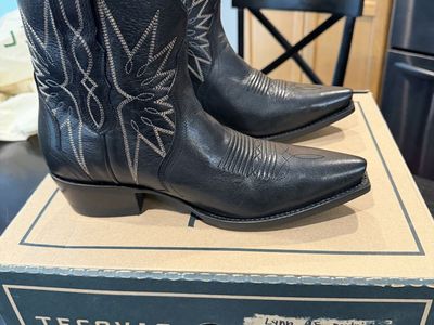 BRAND NEW tecovas boots for women