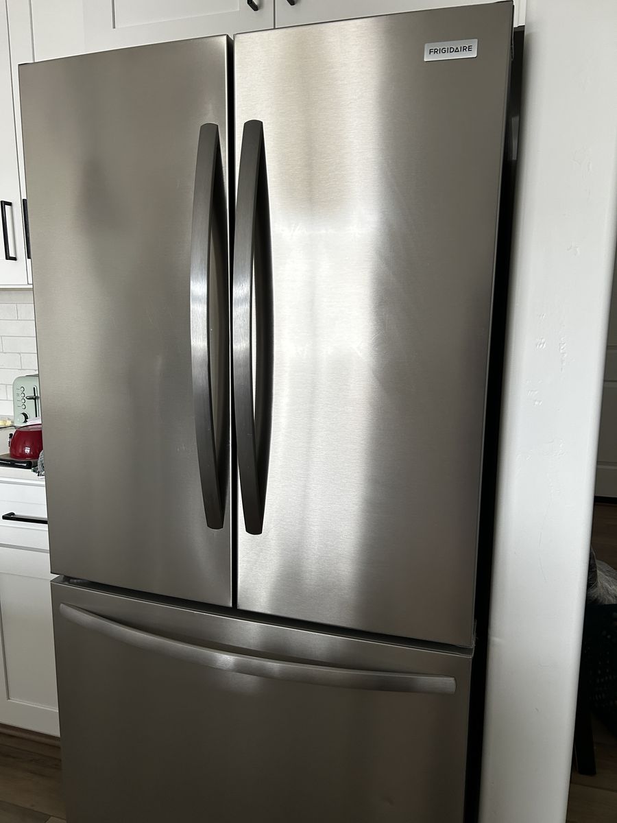 Frigidaire French Door Refrigerator (28.8 cu ft)