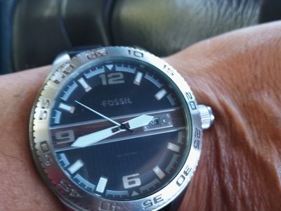 Fossil Men's Watch | Black Dial | Silver-Tone Bezel | Date Display | Black Strap