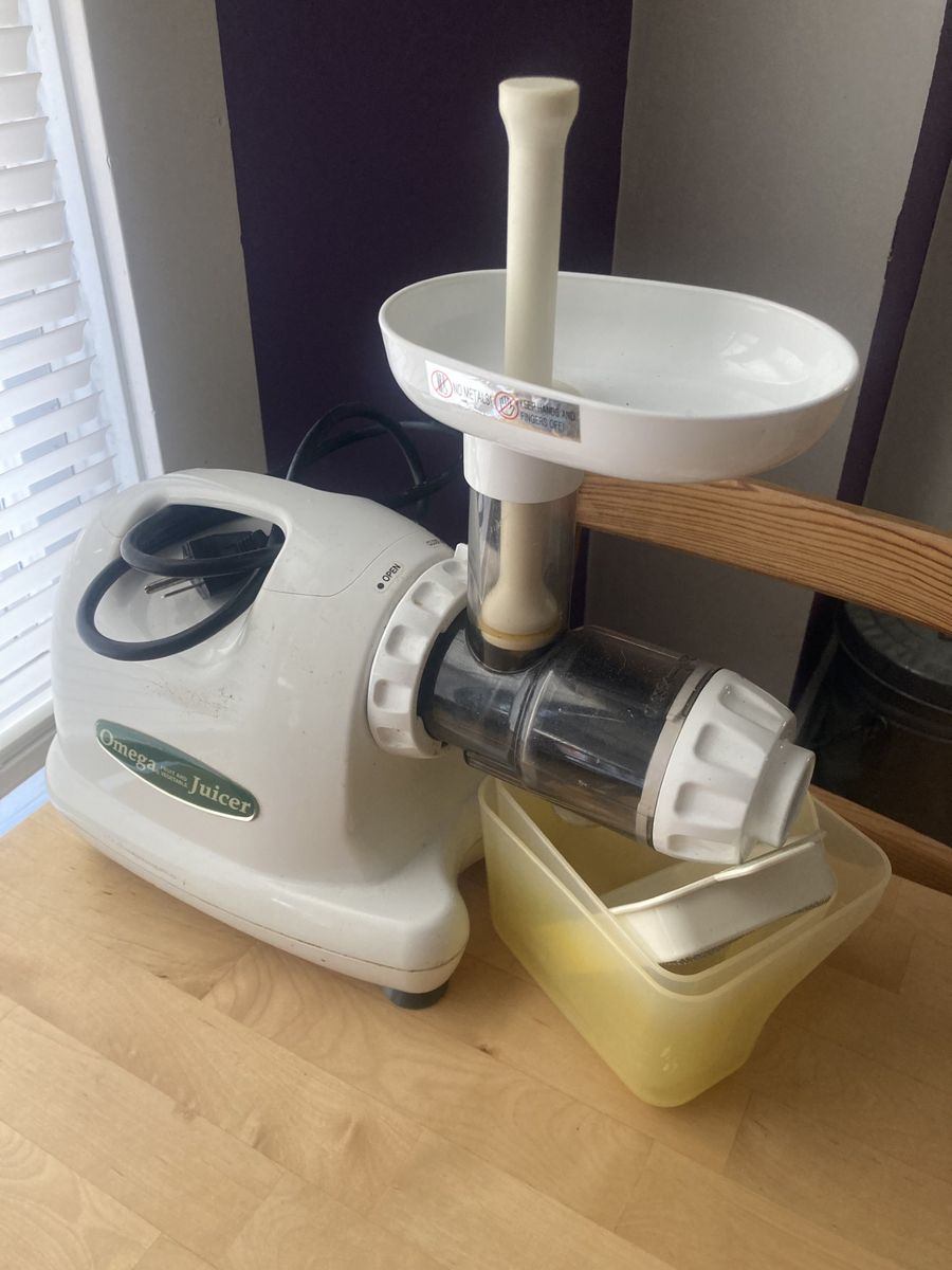 Omega Cold Press Juicer