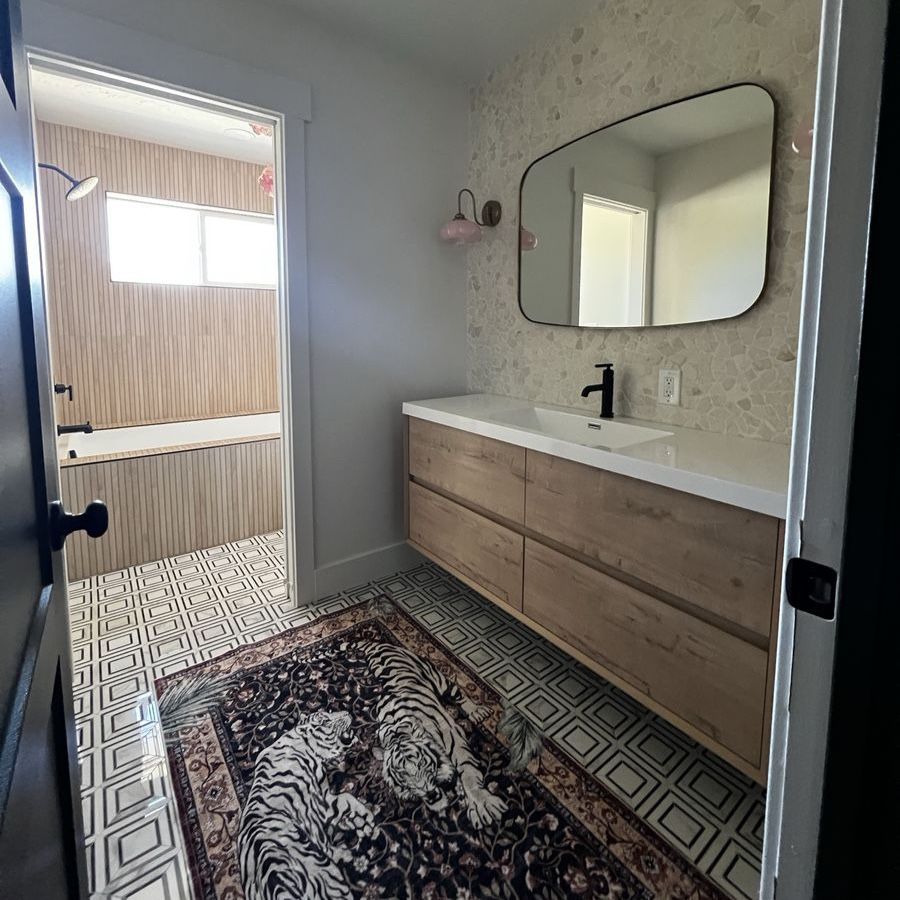 Tile (flooring)