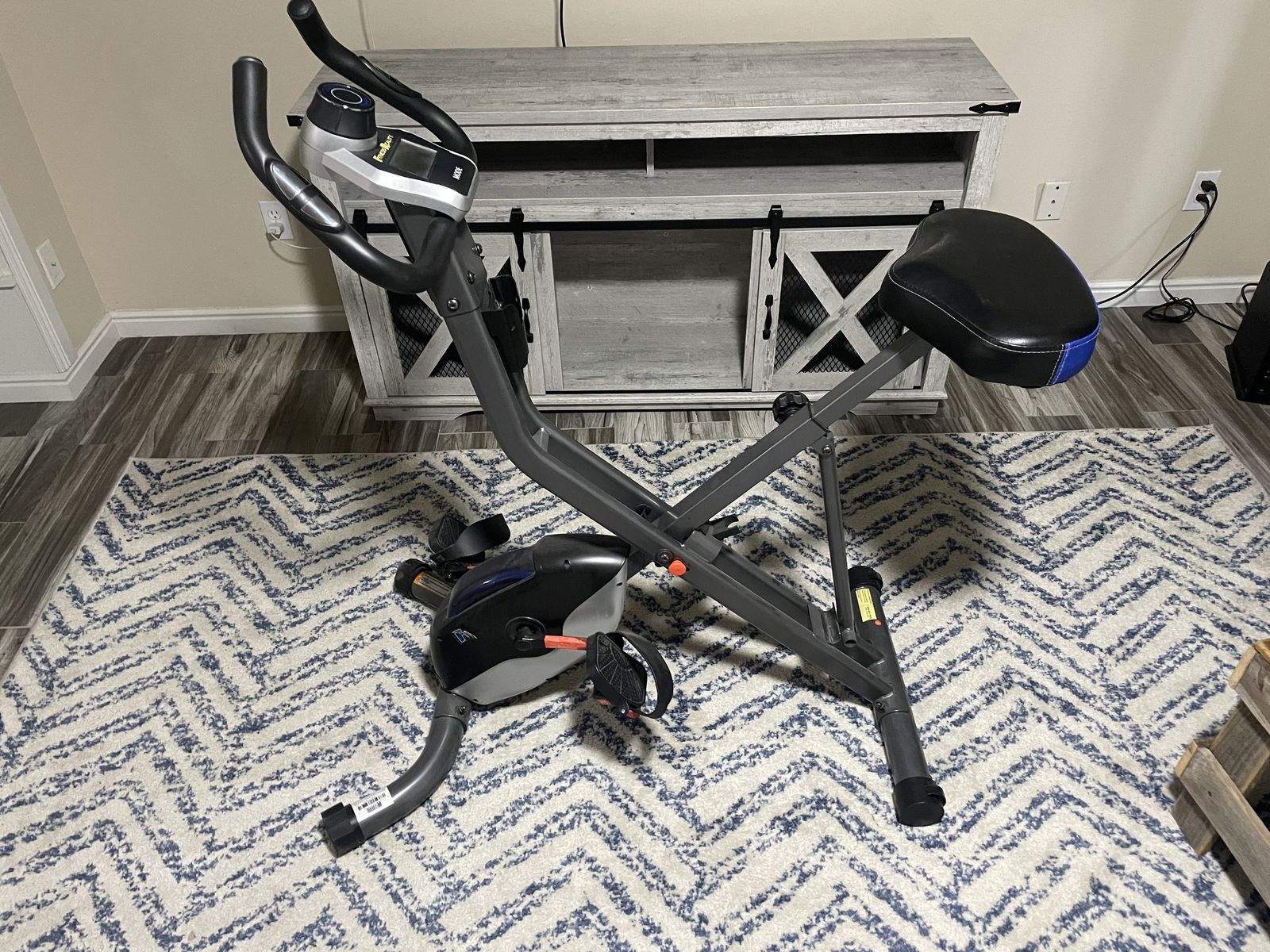 FitnessReality stationary bike