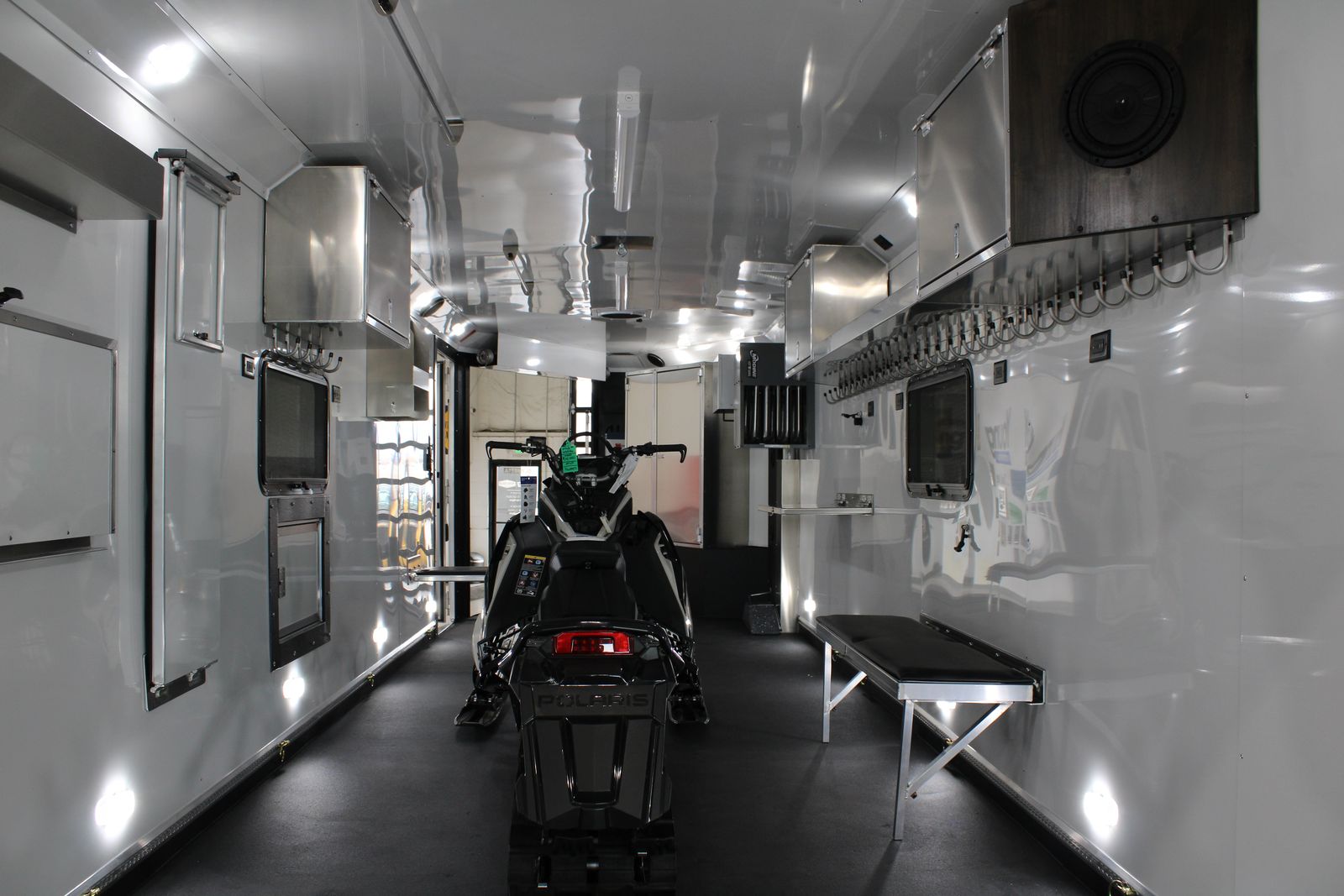 Main image 8