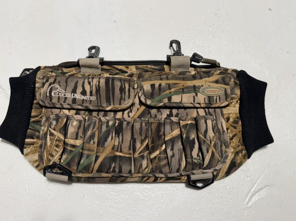 Avery Ducks Unlimited Muff Neoprene Camoflage