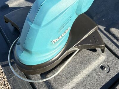 Makita 18V LXT Lithium-Ion Cordless String Trimmer