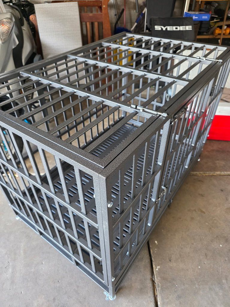 Dog crate