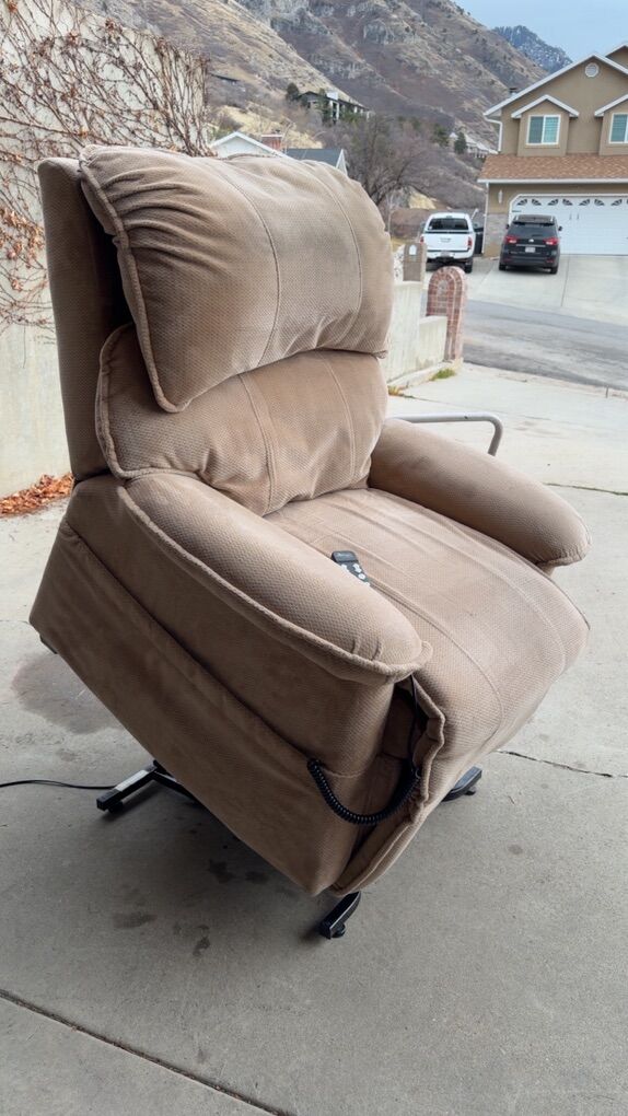 Dual Motor 350lbs Tall Zero Gravity Lift Chair