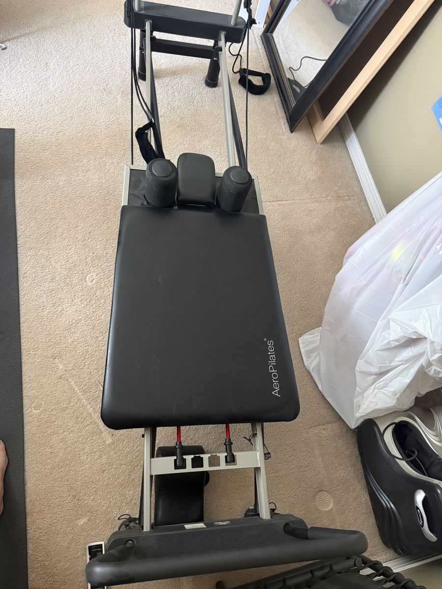 Pilates reformer - AeroPilates model 55-4700B