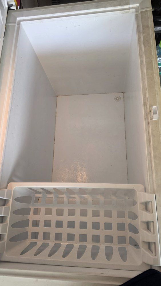 Main image 6