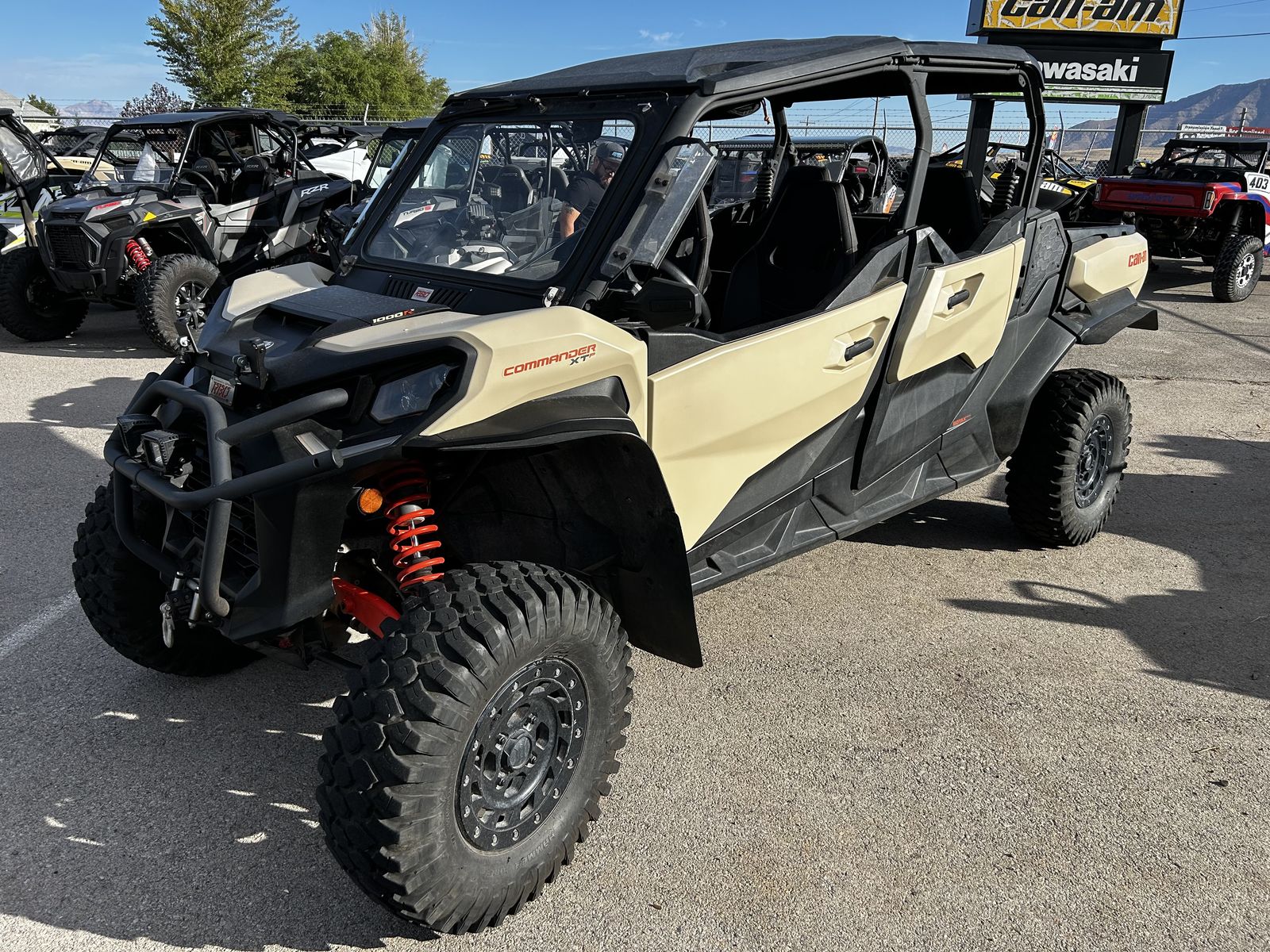 2023 Can-Am  Commander Max XT-P