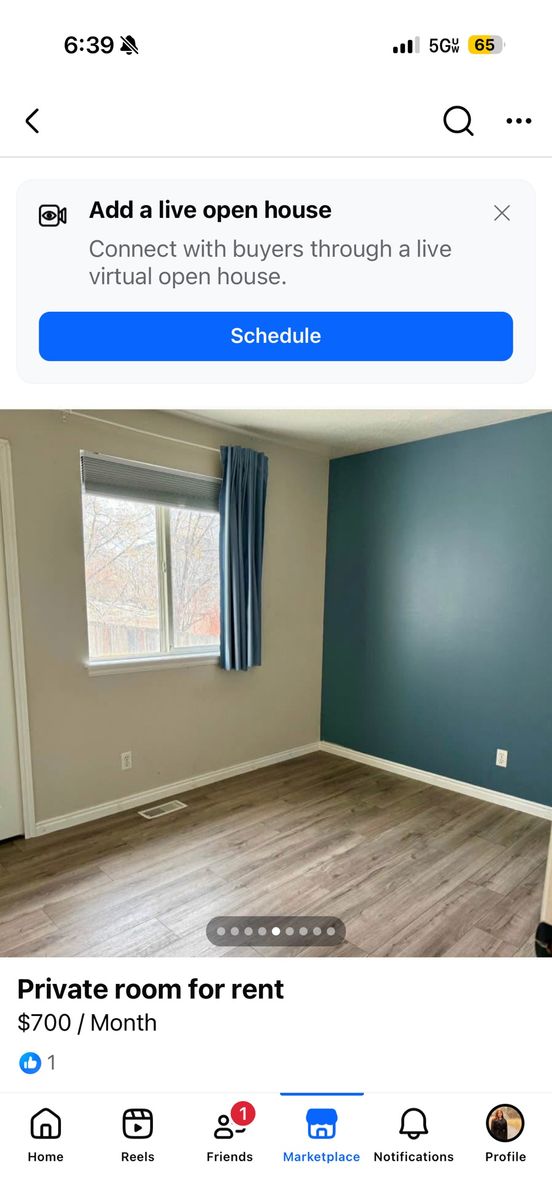 Room for rent with private bathroom