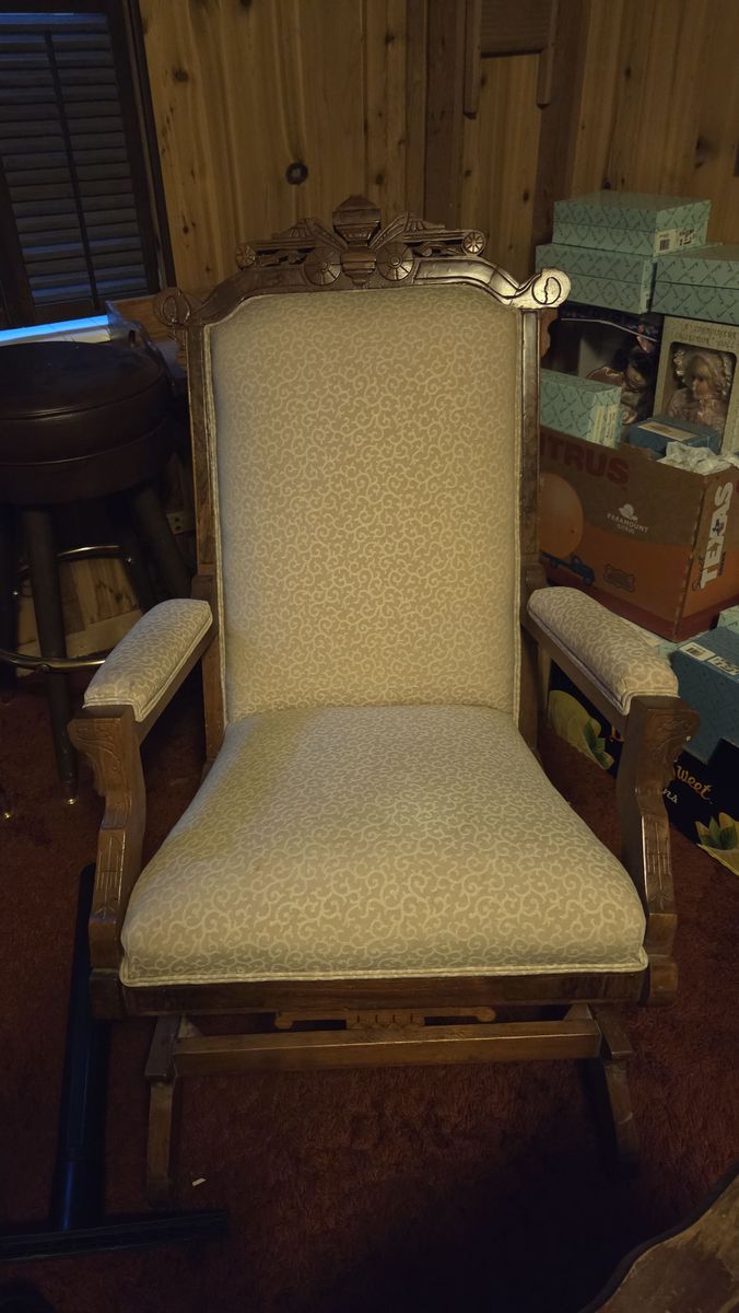 Beautiful antique victorian Rocker