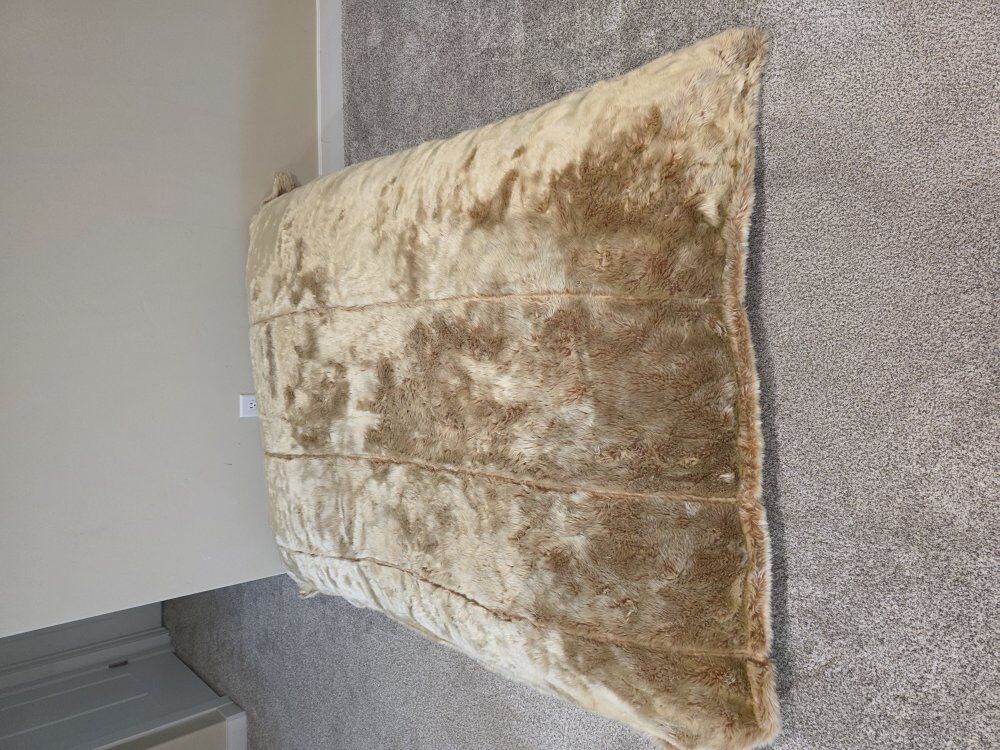 Giant Love Sac Pillow