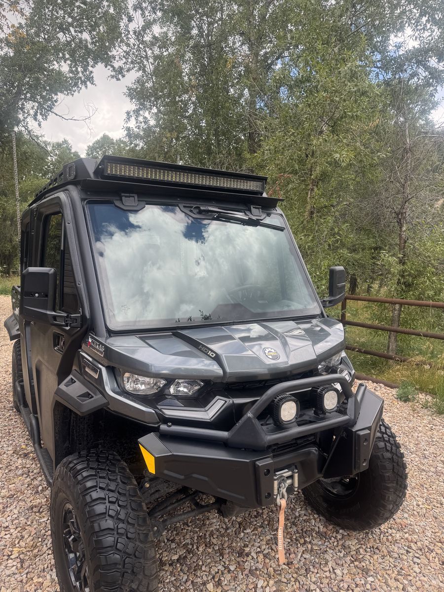 CAN-AM H10 DEFENDER LIMITED  2022  WITH NEW ENGINE