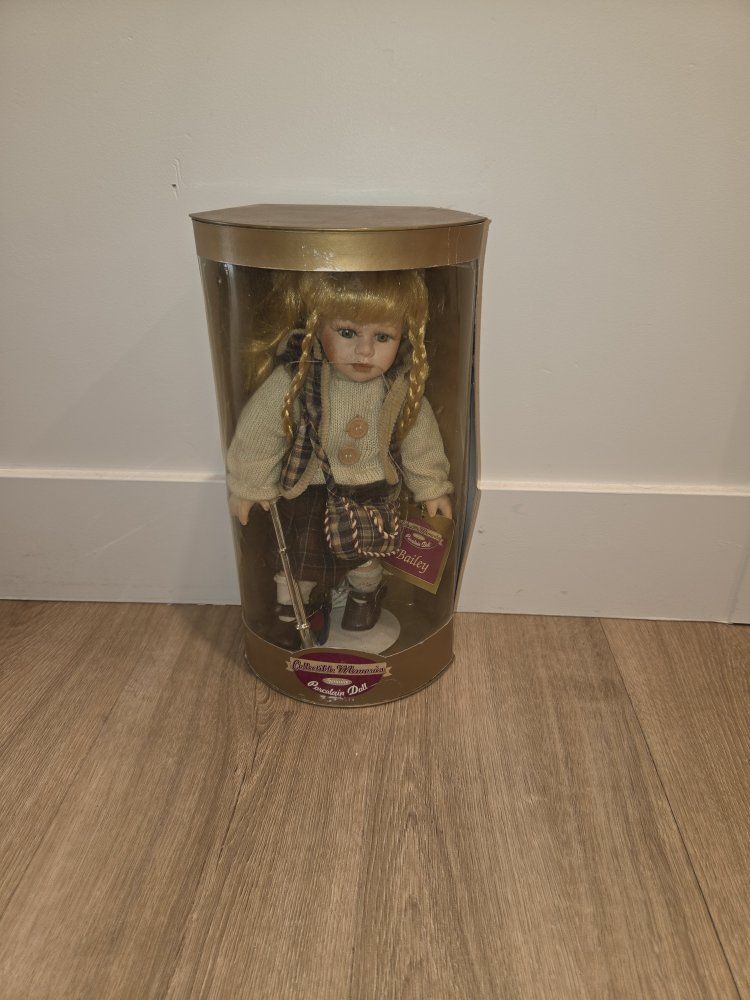 Collectibles Memories Porcelain Doll Bailey Blonde Hair Plaid Outfit In Box
