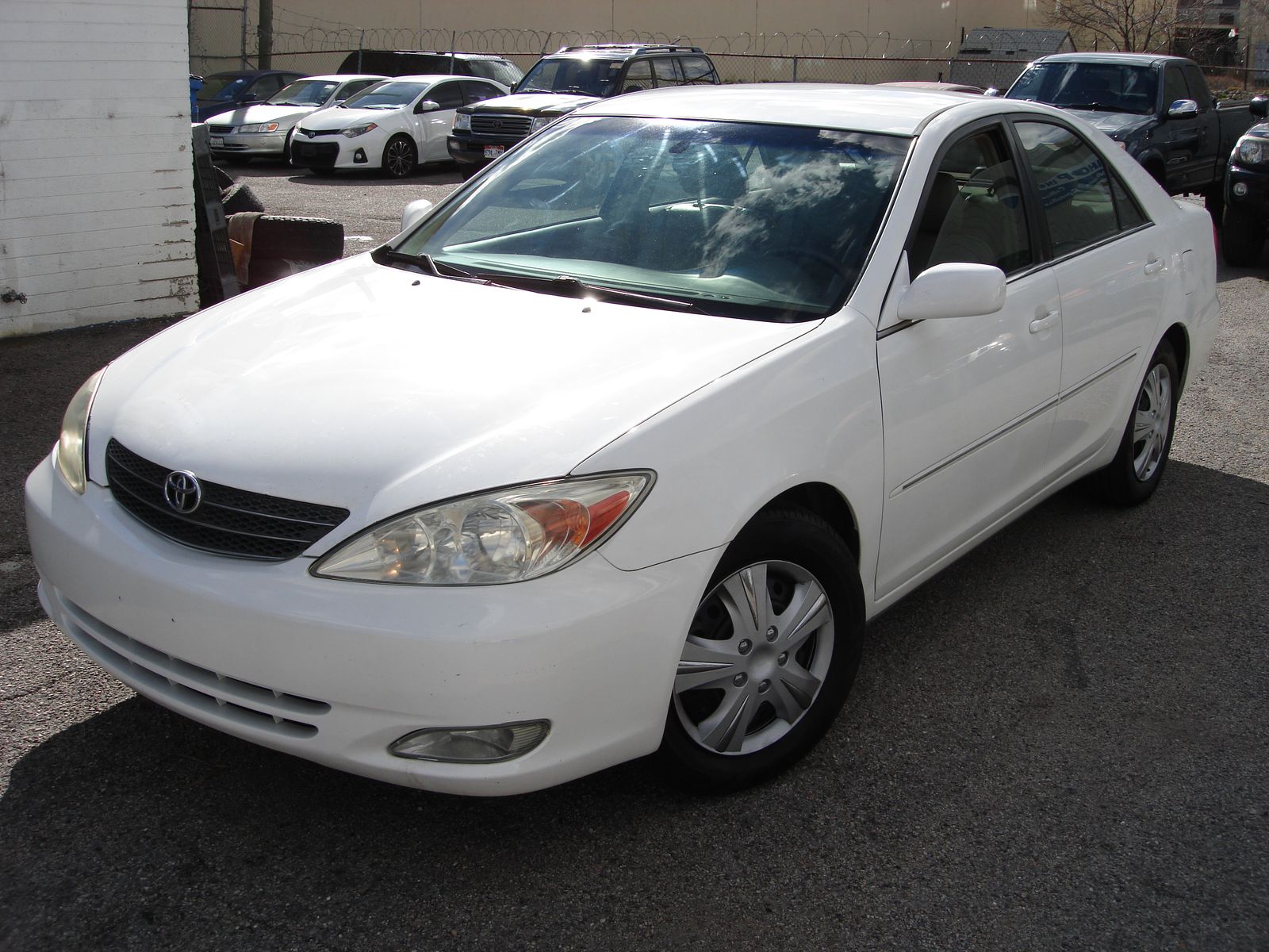 2004 TOYOTA CAMRY XLE