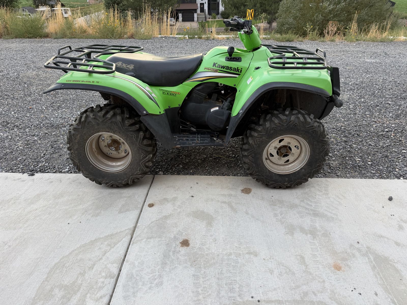 2005 Kawasaki Prairie 700 V-Twin 4x4 ATV - Green Utility Quad