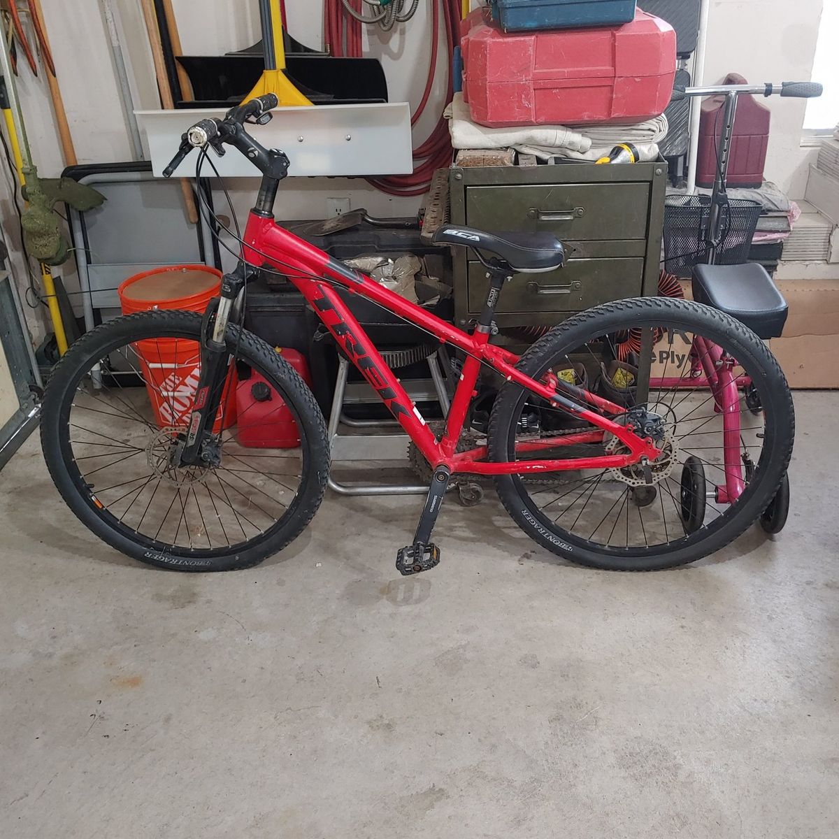 Trek Marlin 4 Mountain Bike