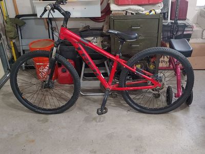 Trek Marlin 4 Mountain Bike