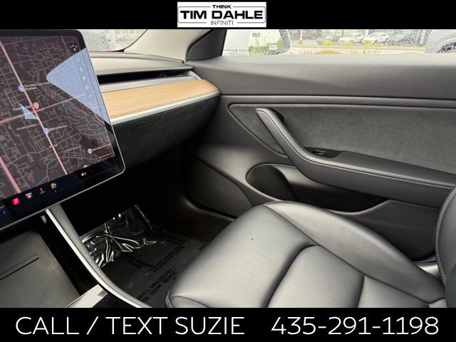 Main image 11