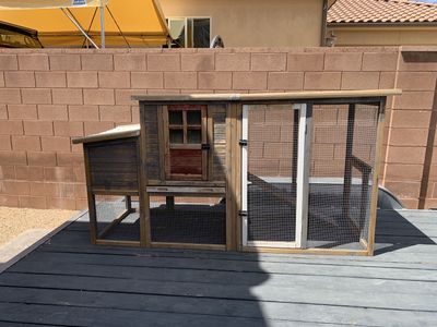Red Door Hen House Chicken Coop