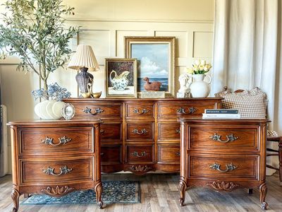 *FREE DELIVERY* Vintage Dixie French Bedroom Set