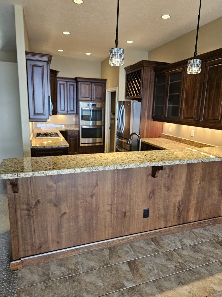 Cabinet Deal of the Year! Cabs, Tops, App & Railing