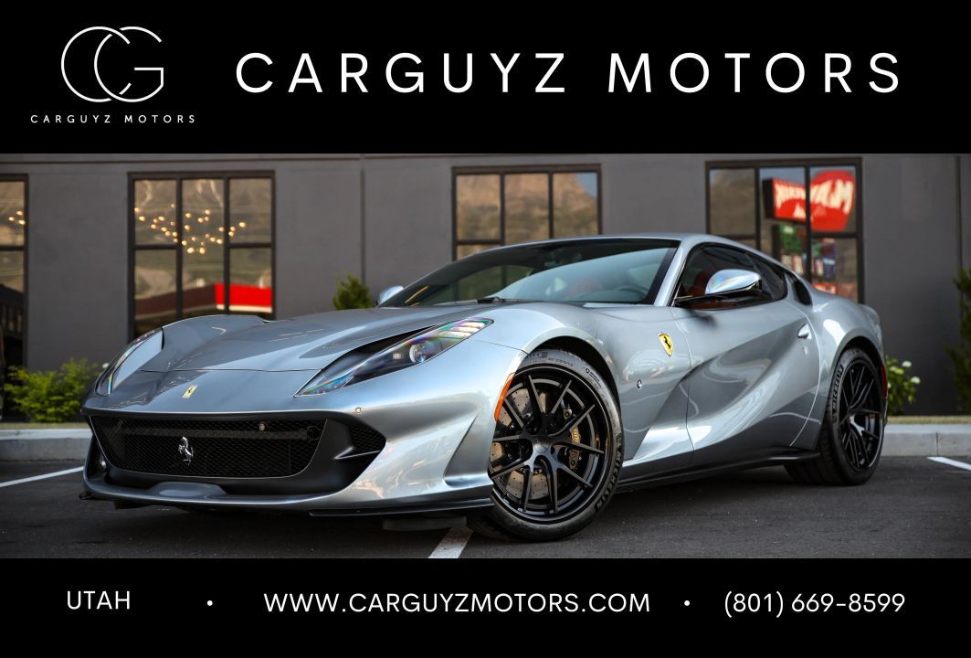 2019 Ferrari 812 Superfast Base