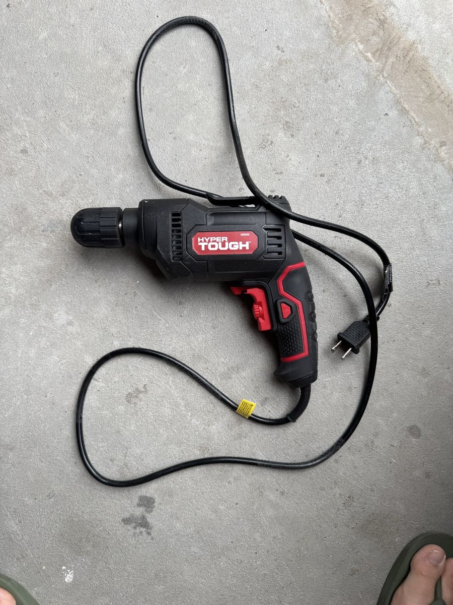Hyper Tough AQ00040G 5.5A Corded Electric Drill - Black/Red