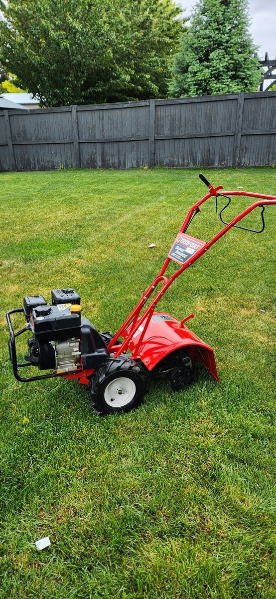 Troy-Bilt Super Bronco Rear Tine Tiller