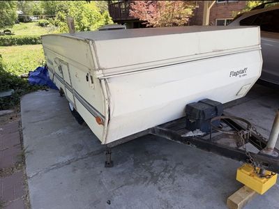 1994 Flagstaff Pop Up Tent