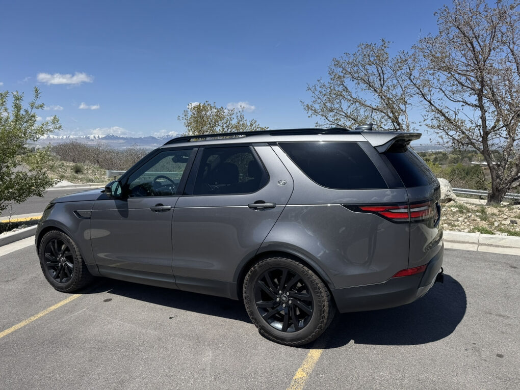 Land Rover Discoverynull