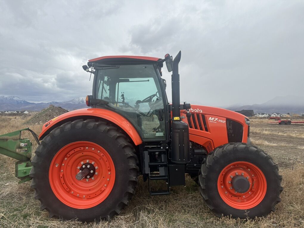 2023 M7 Kubota TracTor