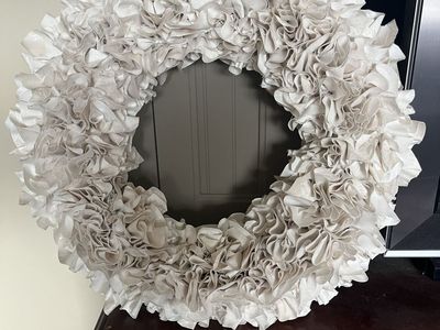 Wreath to Hang on Door