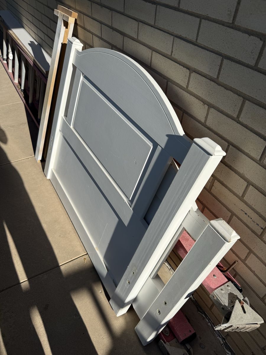 Free! Twin White Woodeen Headboard and Footboot with slats and platform 