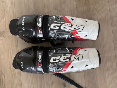 CCM Tacks FT680 Shin Guards Junior 13"