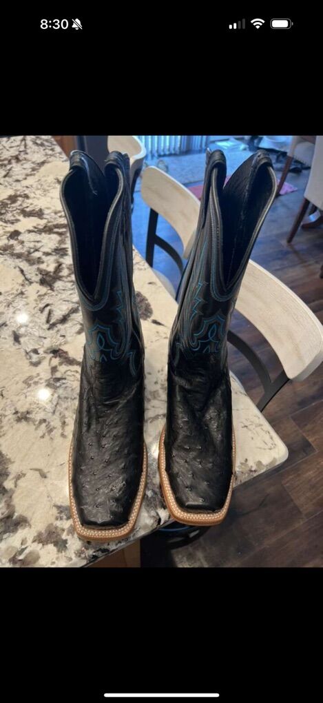 Brand New Arait Rentless Ostrich Size 13