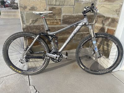TREK Fuel 9 - 26" size Small