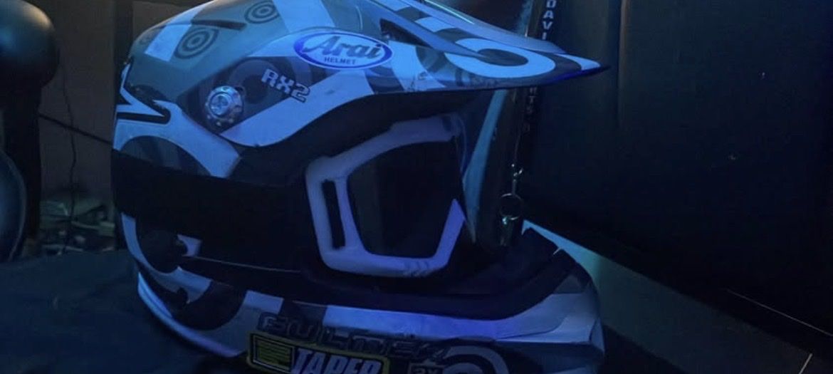 Arai RX-2 Fulmer Taper Dirt Bike Helmet - Gray/White, Used Excellent Condition with Goggles Size Large