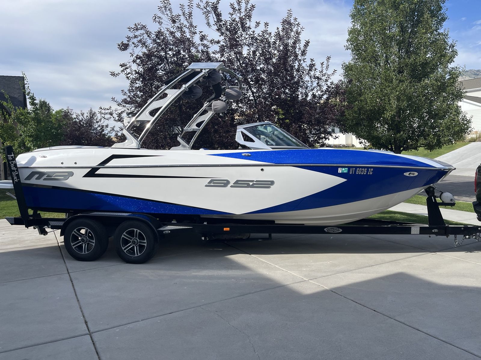 Boat partnership share in 2016 MB Sport B52 Wake / Surf boat