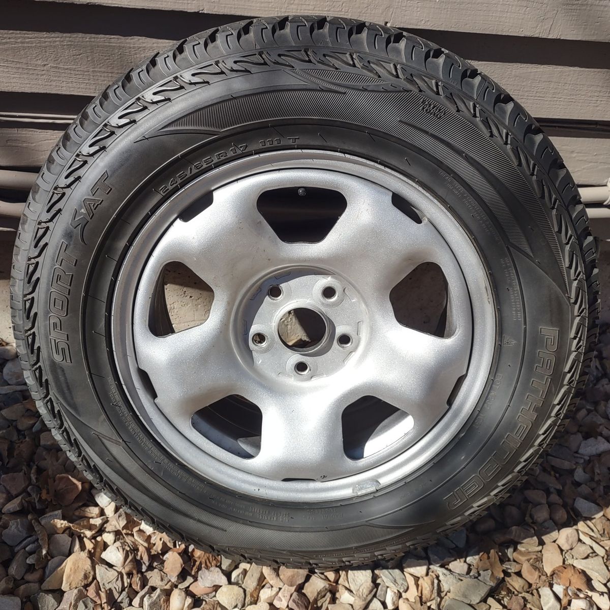 Honda Ridgeline full size spare tire & carrier