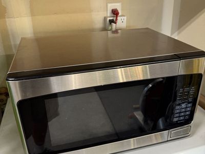 GE Appliances CST111X1WES Countertop Microwave Oven - Stainless Steel, 950 Watts