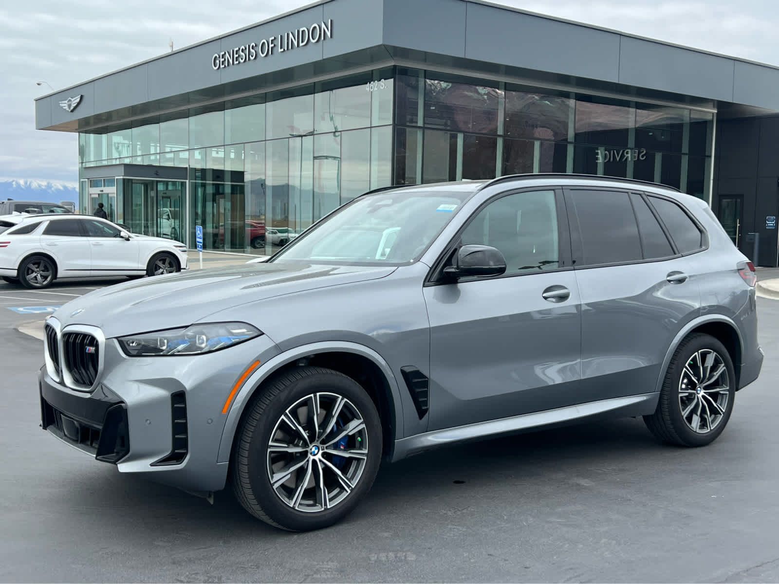 2026 BMW X5 M60i