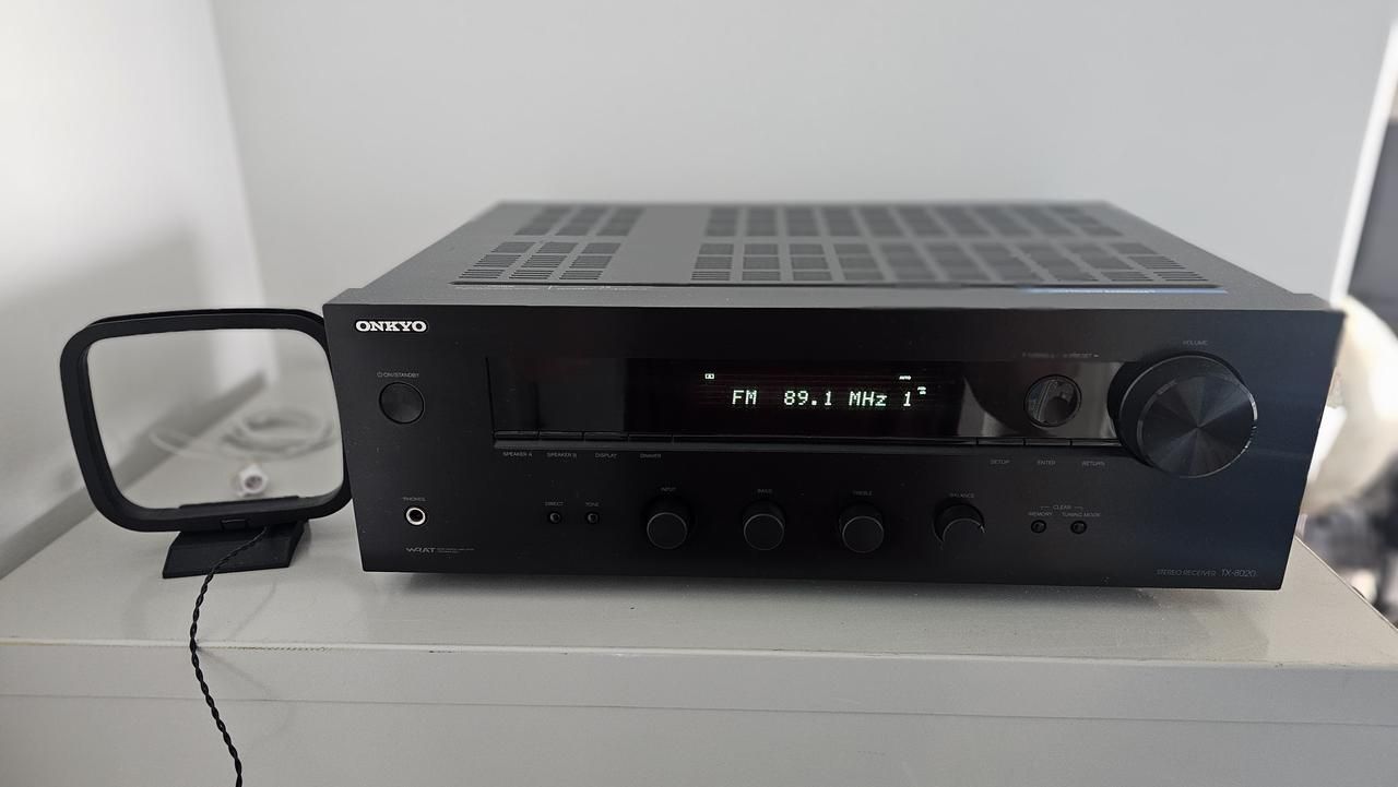 Onkyo Stereo Receiver TX-8020