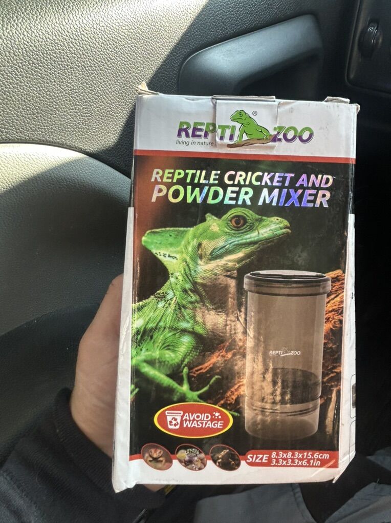 Reptile Cricket And Powder Mixer