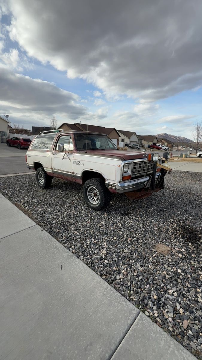 1985 ram charger prospector III
