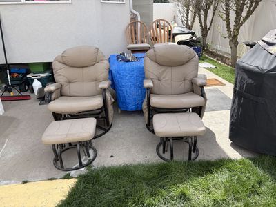 Furniture - 2 Swivel Rockers & Footstools