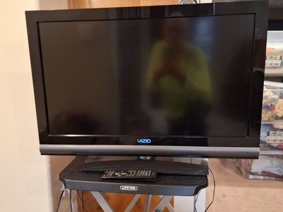 Visio 32" TV